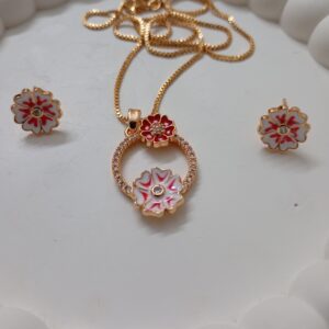 Round shaped white pink flower pendant set