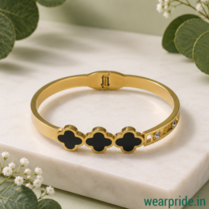 Triple-black-flower-with-stone-bracelet