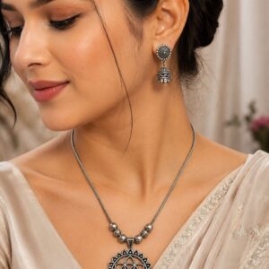 Antique Floral Necklace Elegant Design for Jhumka’s Party Wear